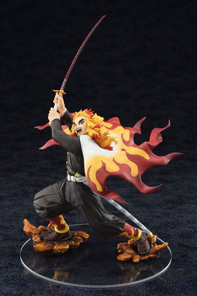 Demon Slayer: Kimetsu no Yaiba - Kyojuro Rengoku 1/8 Scale Figure (Battle Stance Ver.)