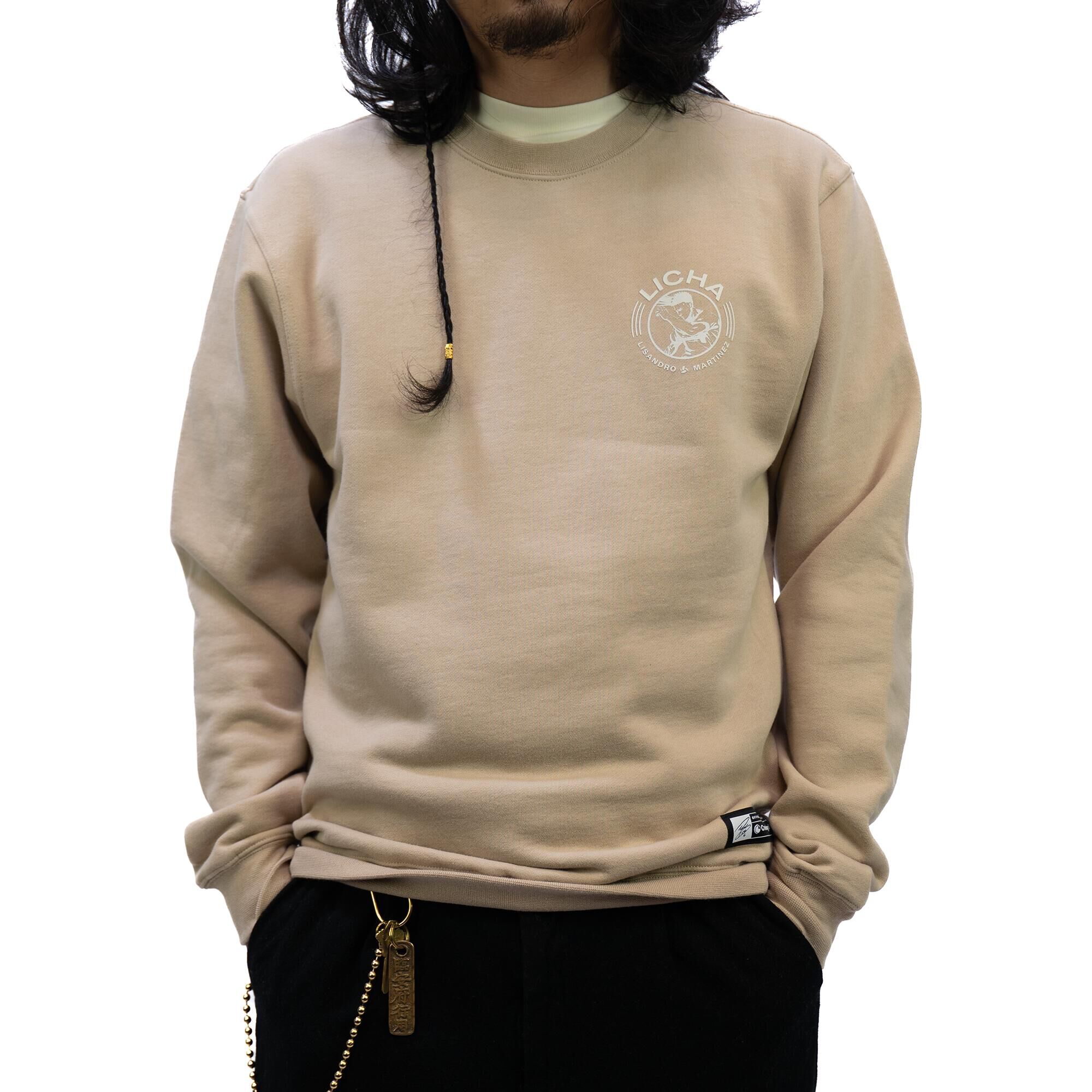 Crunchyroll x Lisandro Martinez - Licha Crewneck Sweatshirt - Crunchyroll Exclusive image number 6