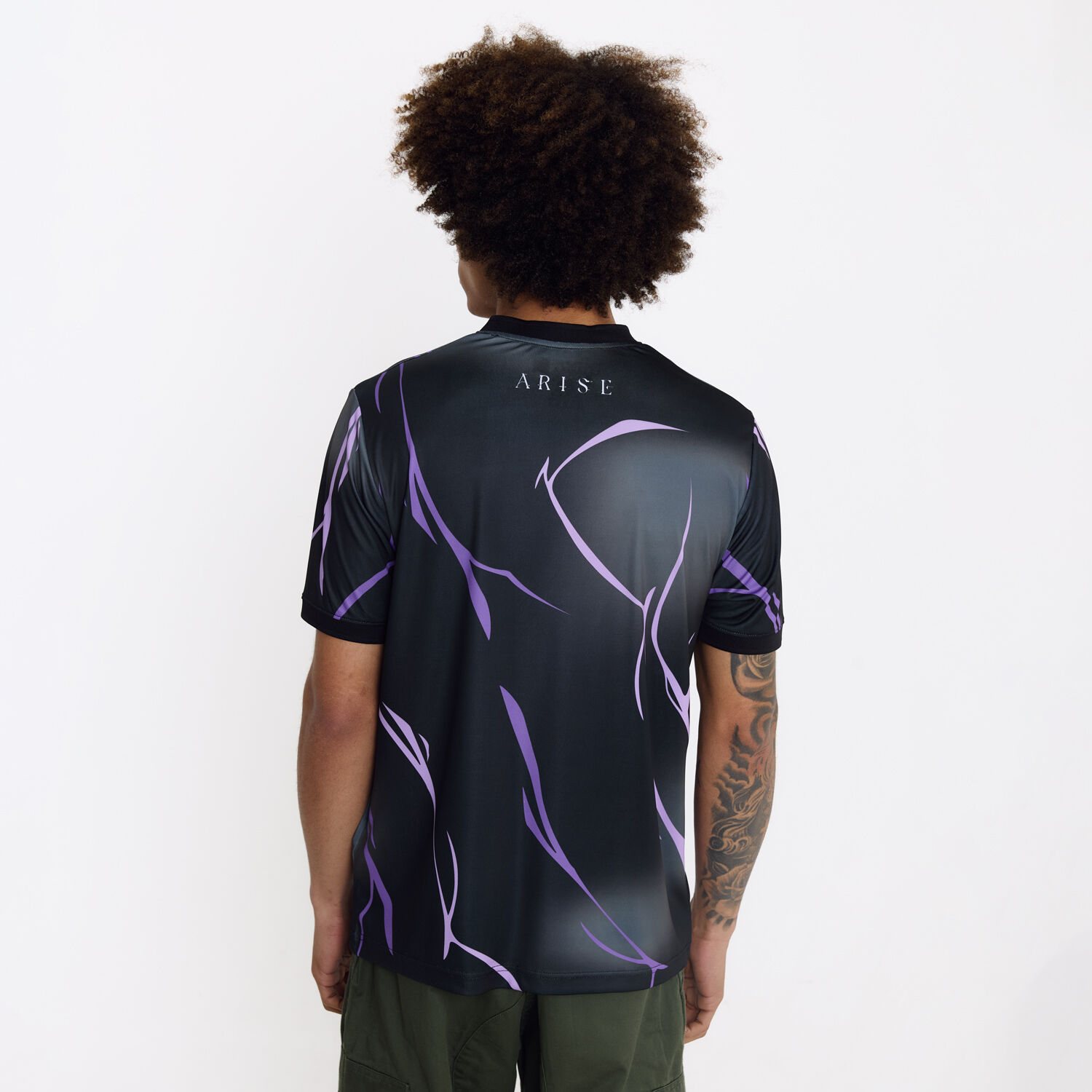 Fu&szlig;balltrikot: Solo Leveling &ndash; Crunchyroll-exklusiv image number 2