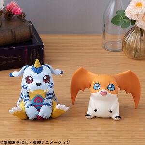 Gabumon & Patamon Look Up Series Digimon Adventure Figure Set with Gift