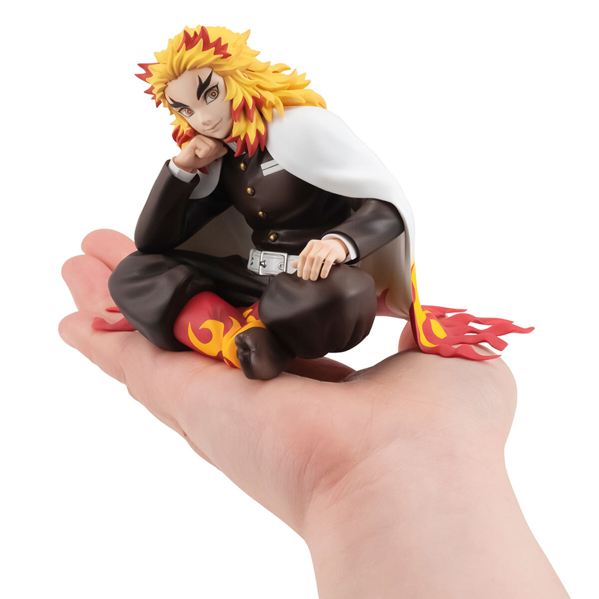 Demon Slayer: Kimetsu No Yaiba - Kyojuro Rengoku Palm Size GEM Series Figure With Gift image number 5