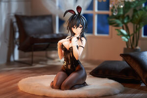 Ishimi Yokoyama 1/7 Scale Figure (Black Bunny Ver.)