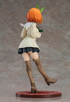 The Quintessential Quintuplets - Yotsuba Nakano 1/6 Scale Figure (Date Style Ver.) image number 3