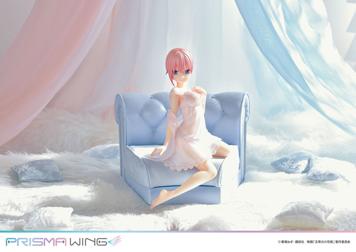 The Quintessential Quintuplets - Ichika Nakano Figurine &agrave; l'&eacute;chelle 1/7 (Version allong&eacute;e sur le canap&eacute;) image number 4
