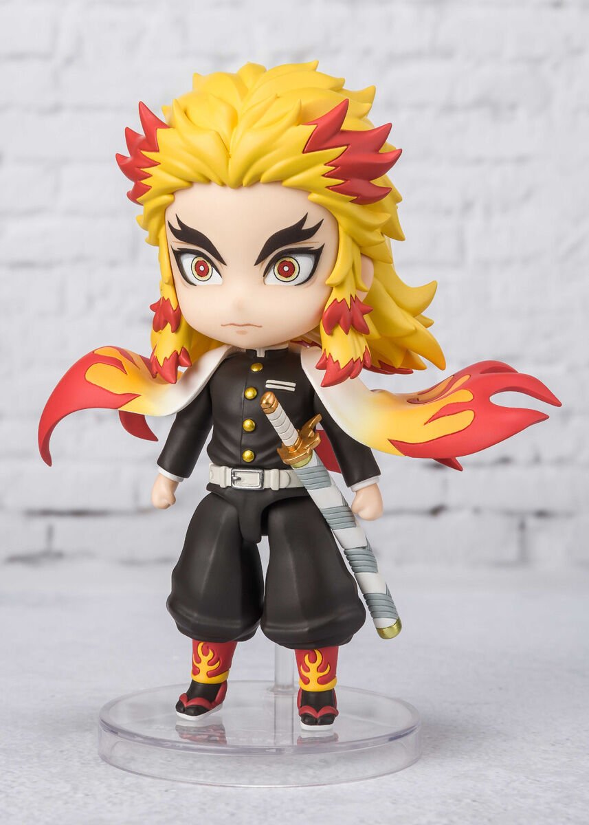 Demon Slayer: Kimetsu no Yaiba - Kyojuro Rengoku Figuarts mini (Flame Breathing Ver.) image number 2