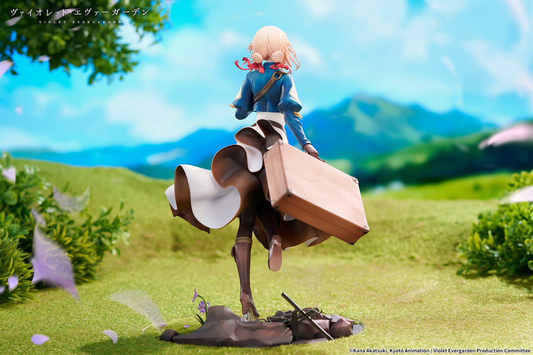 violet-evergarden-violet-evergarden-17-scale-figure-auto-memory-doll-ver-wax-set-crunchyroll-exclusive image number 15