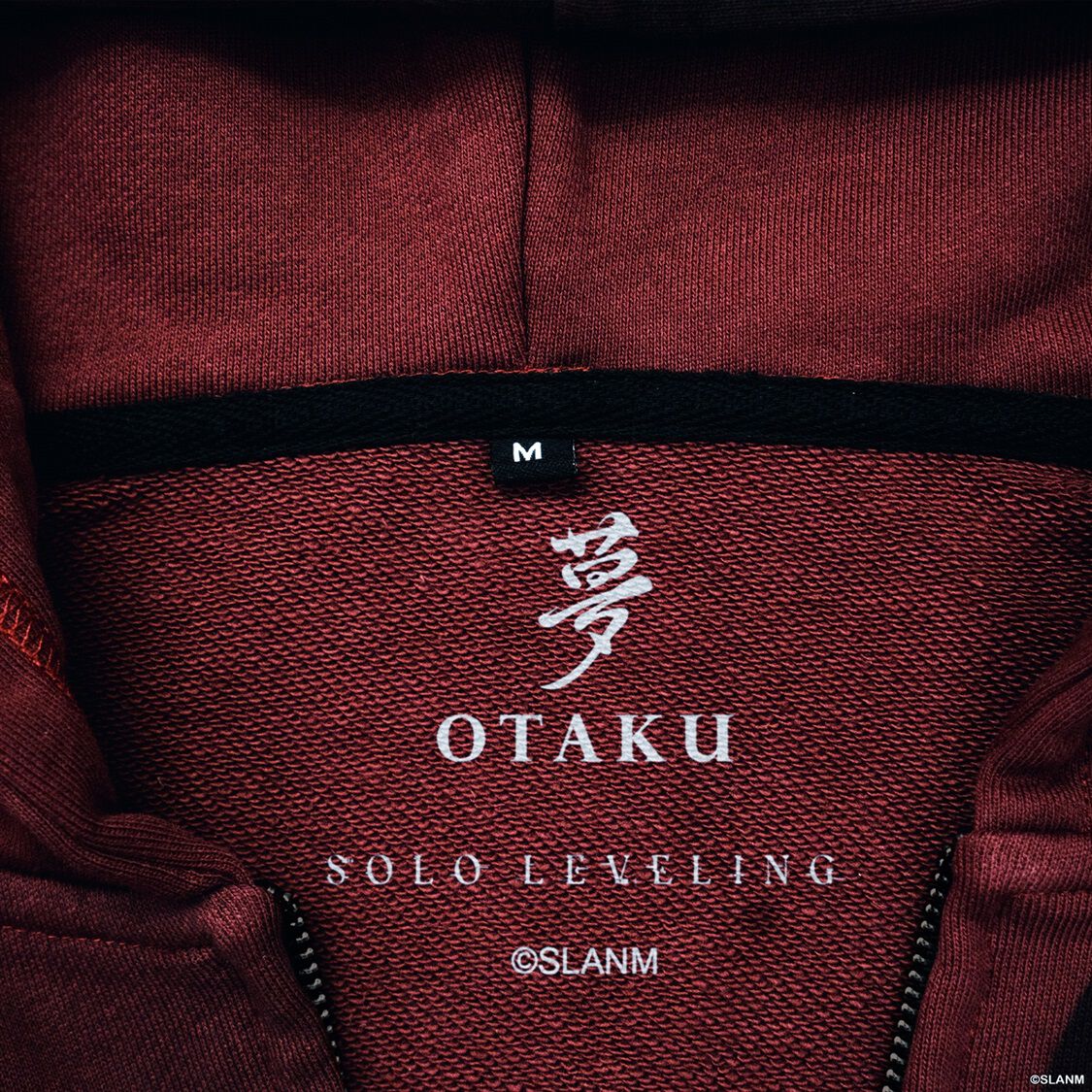 Solo Leveling x Otaku - Sweat &agrave; capuche Silhouette d'Igris image number 8
