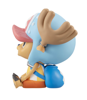 one-piece-tony-tony-chopper-look-up-series-figure-re-run image number 5