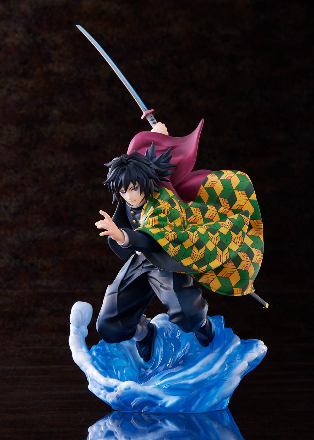 Demon Slayer: Kimetsu no Yaiba - Giyu Tomioka 1/8 Scale Figure (BellFine Ver.)