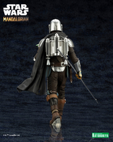 Star Wars The Mandalorian - The Mandalorian & Grogu with Beskar Staff 1/10 Scale ARTFX+ Figure image number 4