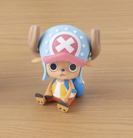 one-piece-tony-tony-chopper-look-up-series-figure-re-run image number 7