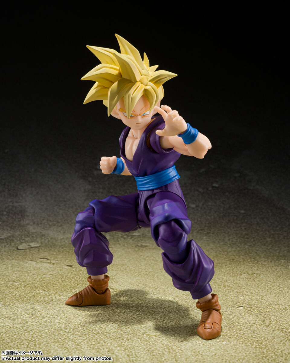 dragon-ball-z-super-saiyan-son-gohan-sh-figuarts-figure image number 5