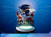 Sonic the Hedgehog - Sonic Figure (Collector's Edition) image number 9