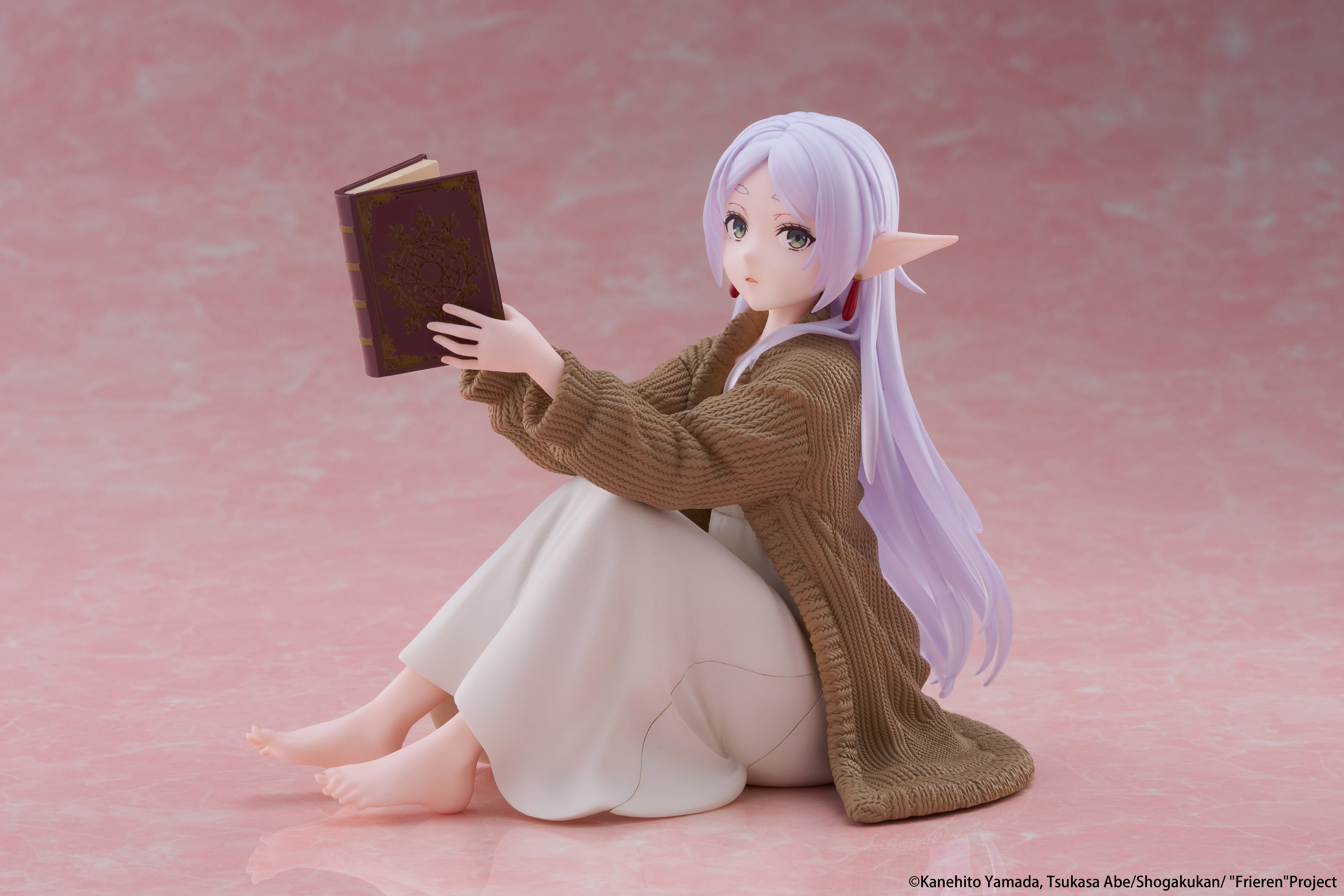 frieren-beyond-journeys-end-frieren-desktop-cute-prize-figure-roomwear-ver