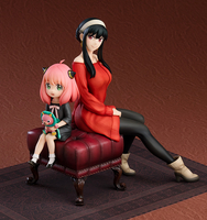 Spy x Family - Anya & Yor Forger 1/7 Scale Figure Set (Lounging Ver.) image number 5