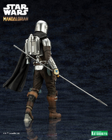Star Wars The Mandalorian - The Mandalorian & Grogu with Beskar Staff 1/10 Scale ARTFX+ Figure image number 5