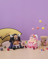 one-piece-kaido-the-beast-big-mom-look-up-series-figure-set-with-gourd-semla image number 1
