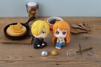 one-piece-sanji-nami-look-up-series-figure-set-with-cloche-orange image number 1