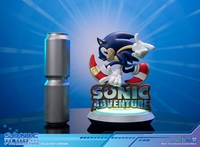 Sonic the Hedgehog - Sonic Figure (Collector's Edition) image number 7