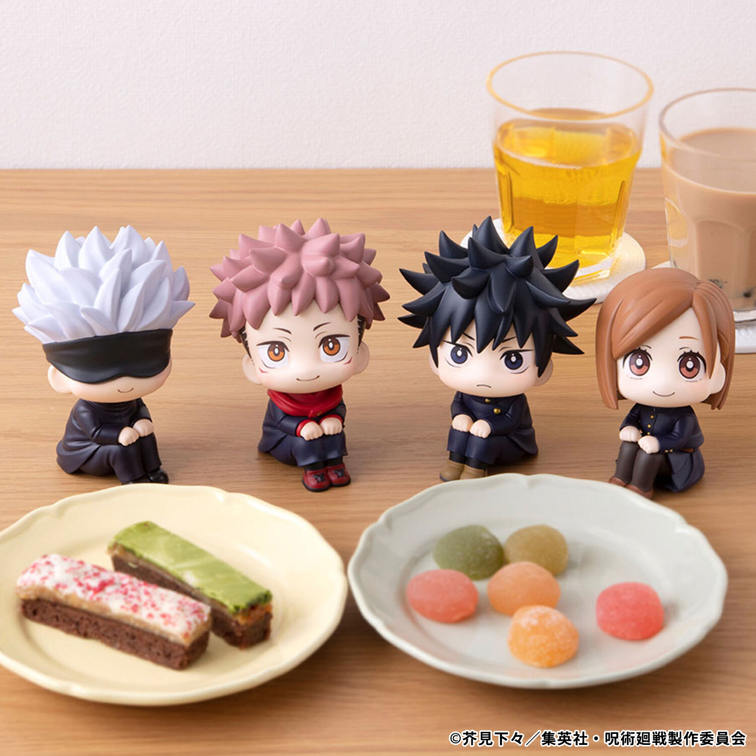 jujutsu-kaisen-megumi-fushiguro-look-up-figure-re-run image number 4