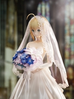 Fate/Stay Night - Saber 1/7 Scale Figure (10th Anniversary Royal Dress Ver.) image number 7