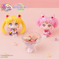 Pretty Guardian Sailor Moon Cosmos the Movie - Eternal Sailor Moon & Eternal Sailor Chibi Moon Lookup Series Figure Set with Gift image number 0