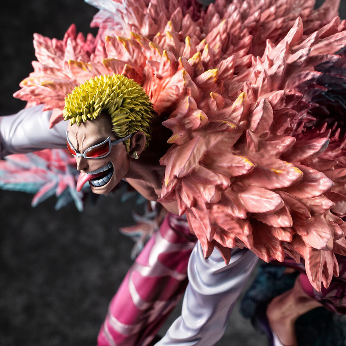 One Piece - Donquixote Doflamingo (Heavenly Demon) Portrait of Pirates Figure image number 6
