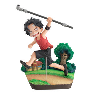 Crunchyroll Store on X: From ONE PIECE comes a World Collectable Figure  of the iconic ship Thousand Sunny! ☀️🏴‍☠️ The ship has been recreated in  great detail and is presented in a
