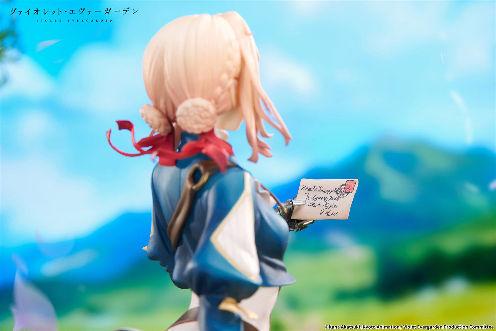 violet-evergarden-violet-evergarden-17-scale-figure-auto-memory-doll-ver-wax-set-crunchyroll-exclusive image number 19