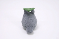 my-neighbor-totoro-totoro-with-leaf-beanbag-plush-5-inch image number 3