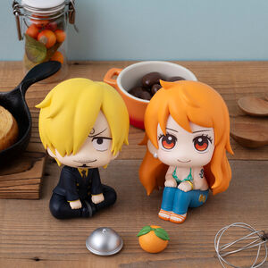One Piece - Sanji & Nami Look Up Series Figure Set (With Cloche & Orange)