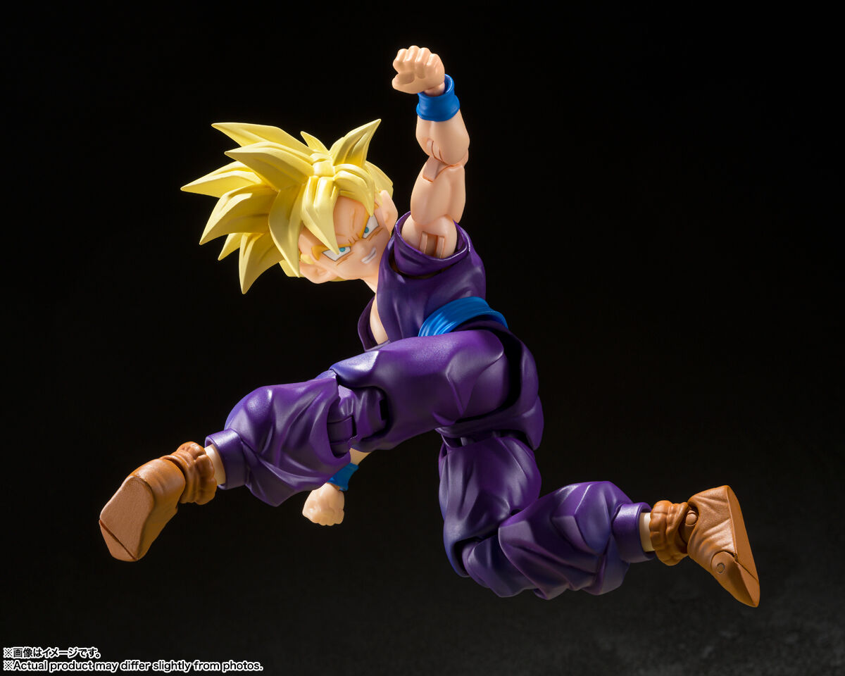 dragon-ball-z-super-saiyan-son-gohan-sh-figuarts-figure image number 7