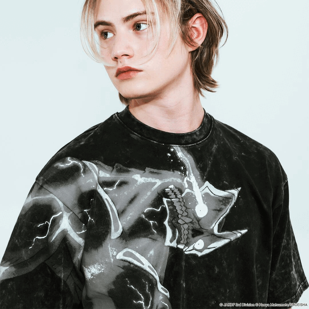 Kaiju No. 8 x Otaku - Glow in the Dark T-Shirt - Crunchyroll Exclusive