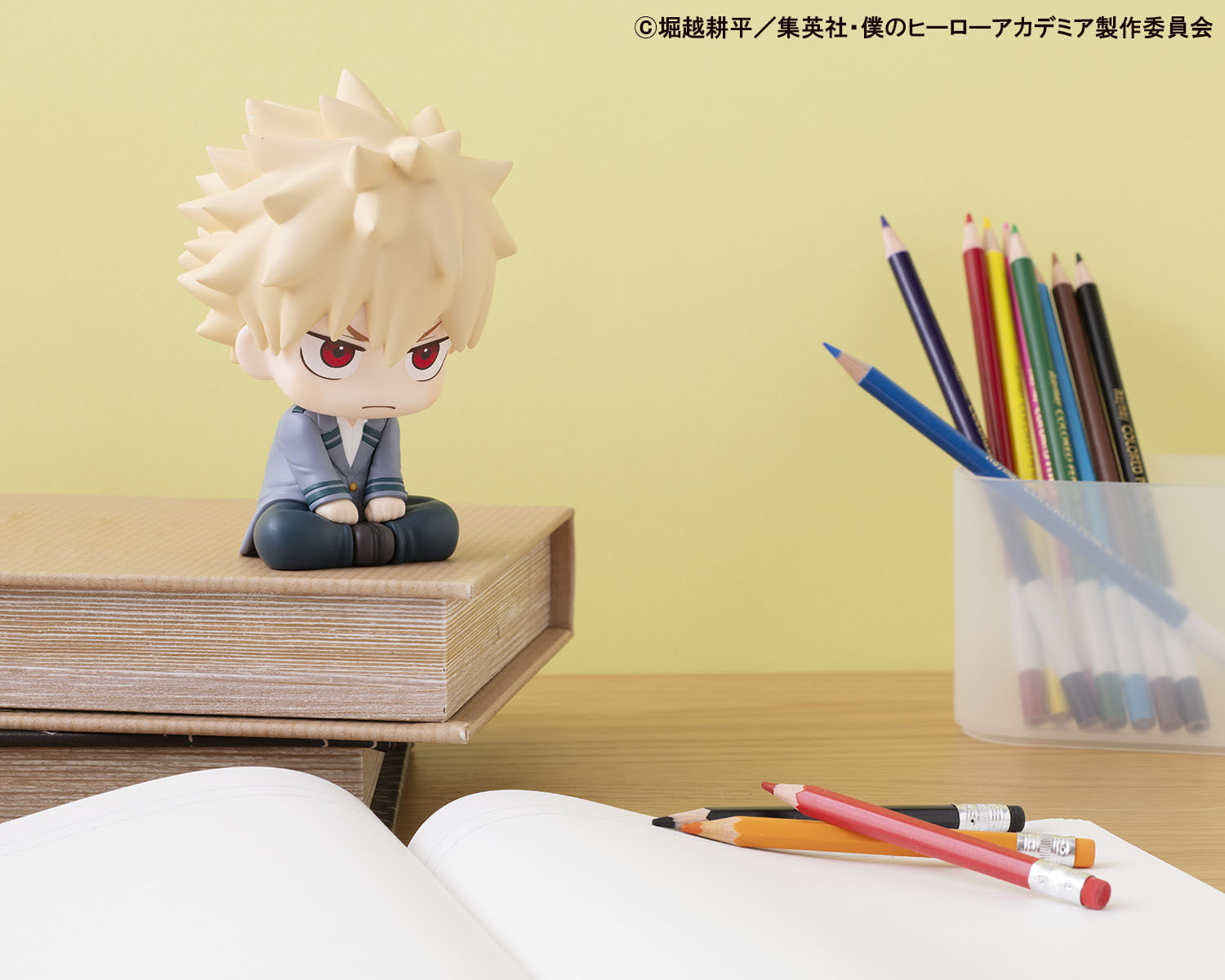 my-hero-academia-katsuki-bakugo-look-up-figure-school-uniform-ver-rerun image number 5