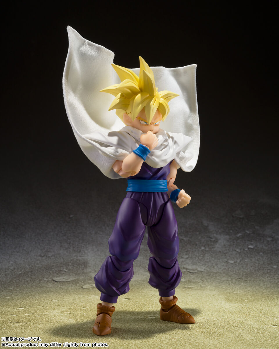 dragon-ball-z-super-saiyan-son-gohan-sh-figuarts-figure image number 1