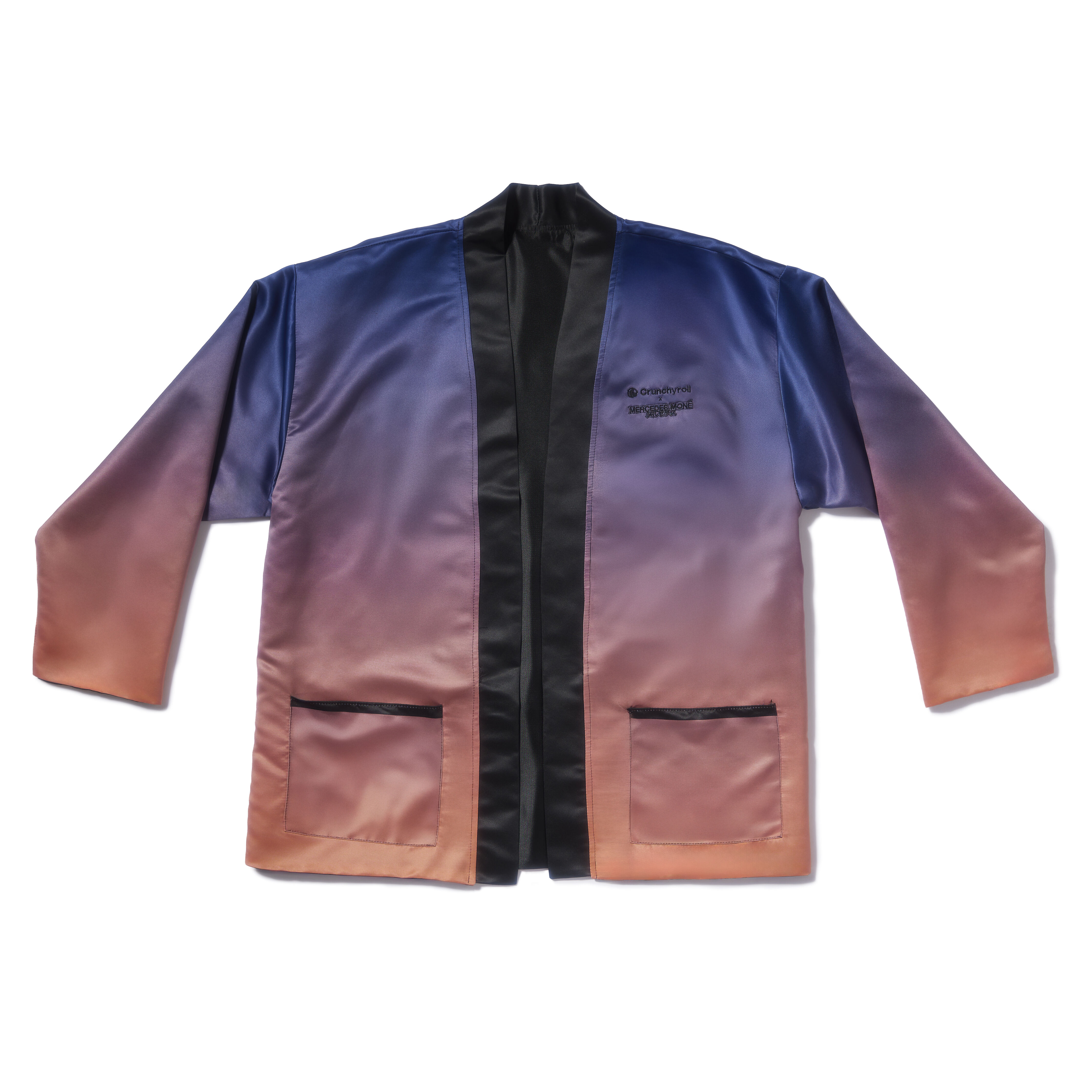 Crunchyroll x Mercedes Mon&eacute; - Veste kimono r&eacute;versible Mon&eacute; Talks - Exclusivit&eacute; Crunchyroll image number 2
