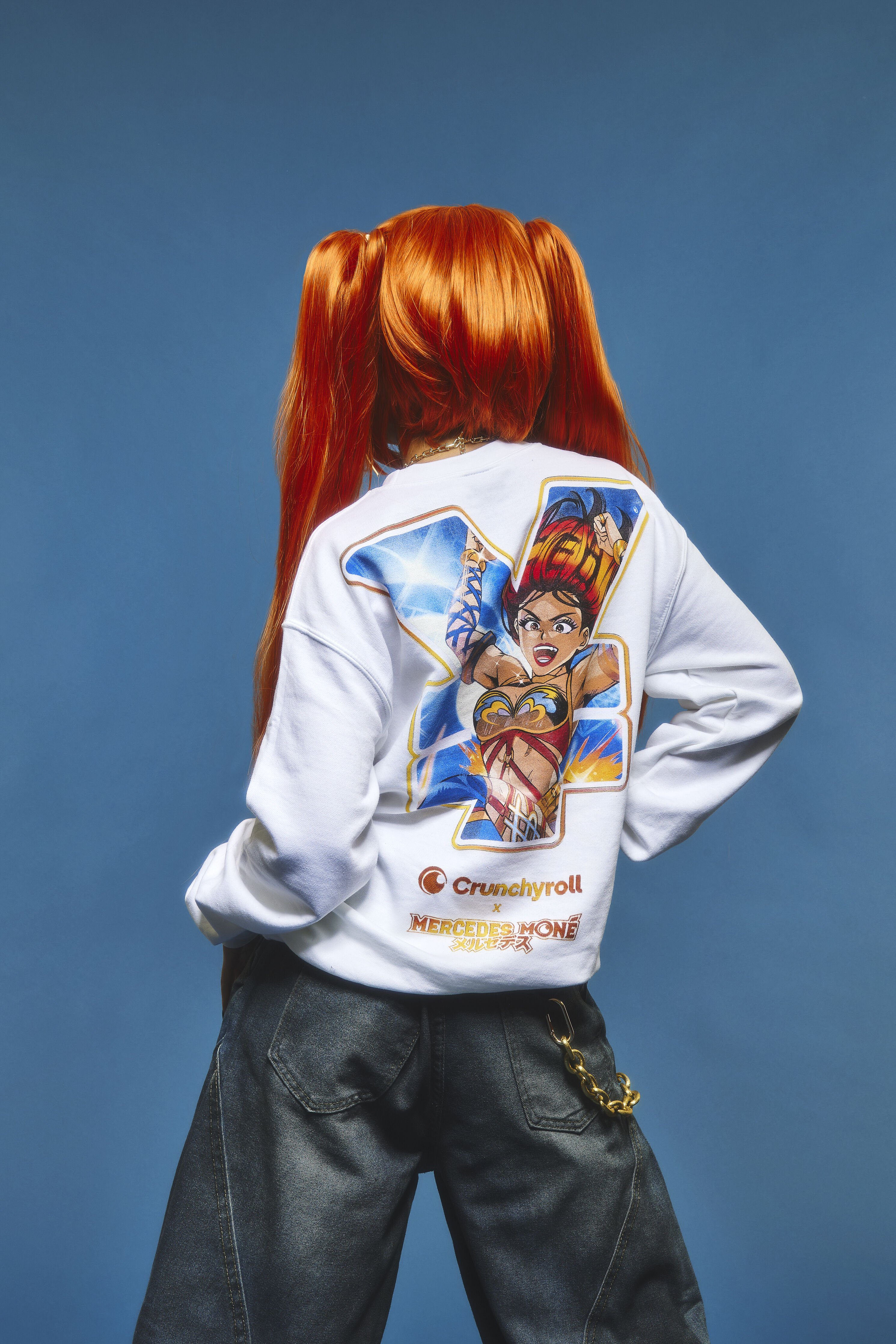 Crunchyroll x Mercedes Mon&eacute; - Mon&eacute; Talks Yen Sweatshirt - Crunchyroll Exclusive image number 4