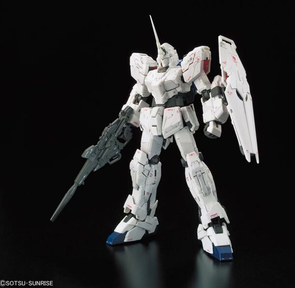Unicorn Gundam Mobile Suit Gundam RG%u00A01/144 Model Kit | Crunchyroll ...