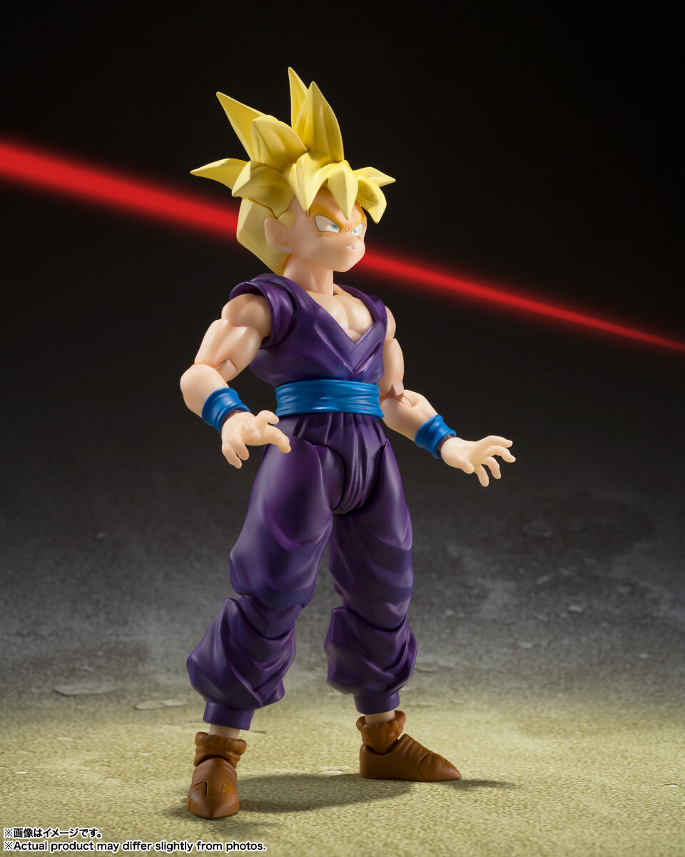 dragon-ball-z-super-saiyan-son-gohan-sh-figuarts-figure image number 2