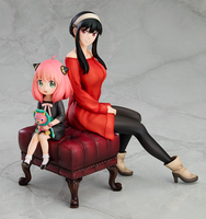 Spy x Family - Anya & Yor Forger 1/7 Scale Figure Set (Lounging Ver.) image number 0