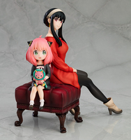 Spy x Family - Anya & Yor Forger 1/7 Scale Figure Set (Lounging Ver.) image number 1