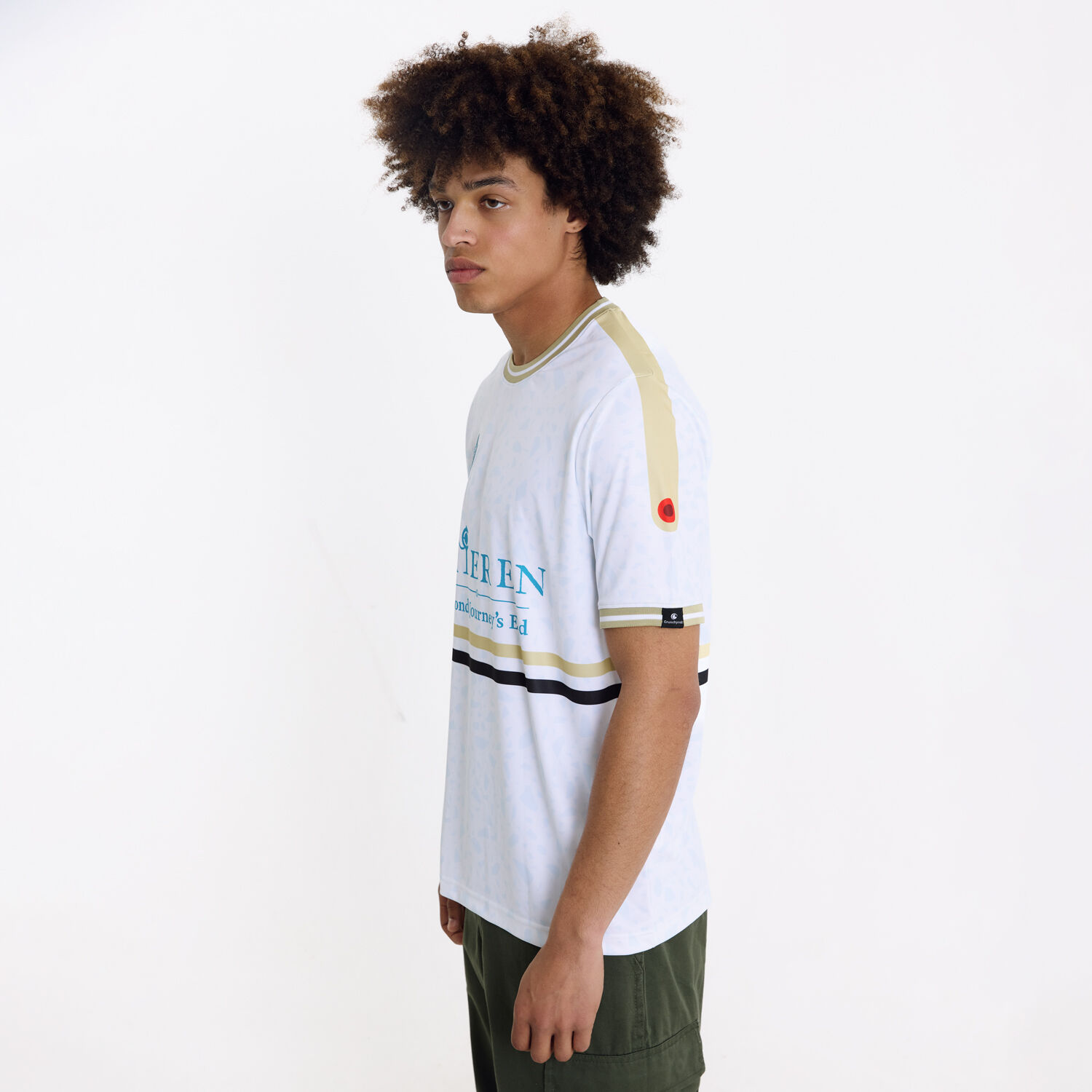 Fu&szlig;balltrikot: Frieren - Crunchyroll-exklusiv image number 2