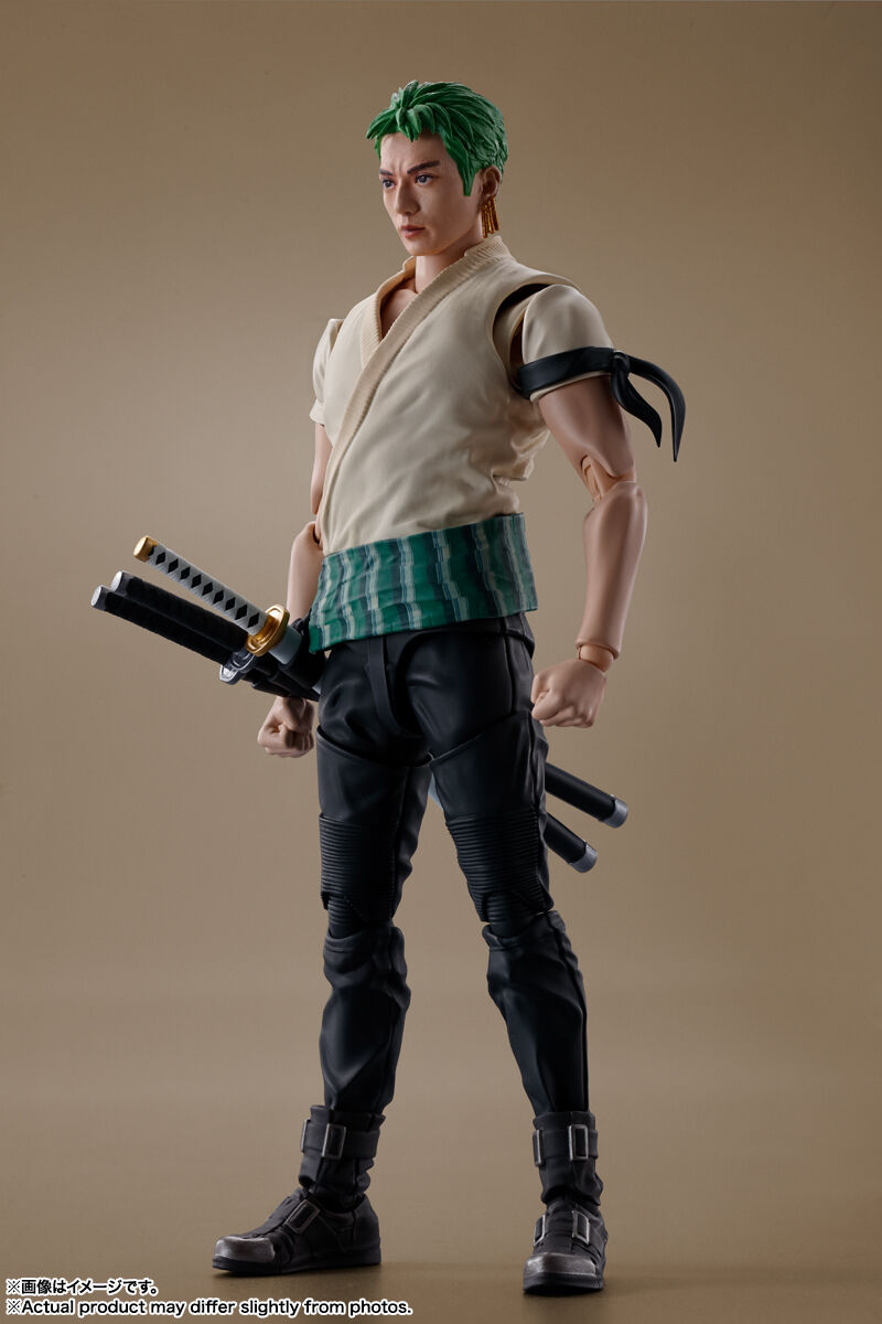 Roronoa Zoro Une S&eacute;rie Netflix One Piece Figurine S.H.Figuarts image number 1