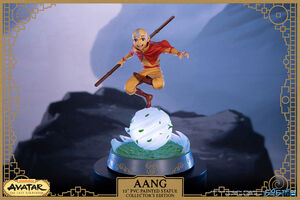 Avatar The Last Airbender - Aang Figure (Collector's Edition)