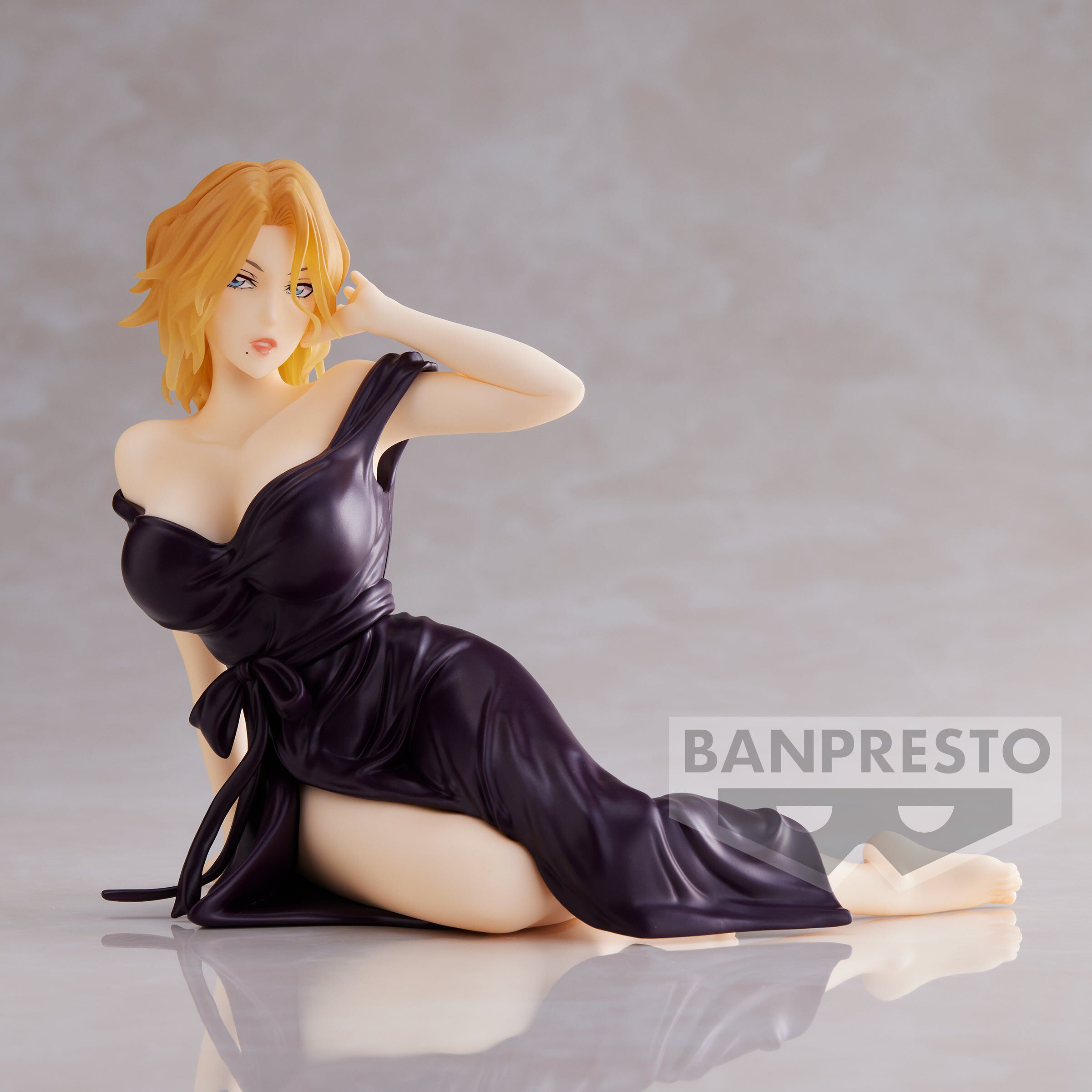 BLEACH - Rangiku Relax Time Figure