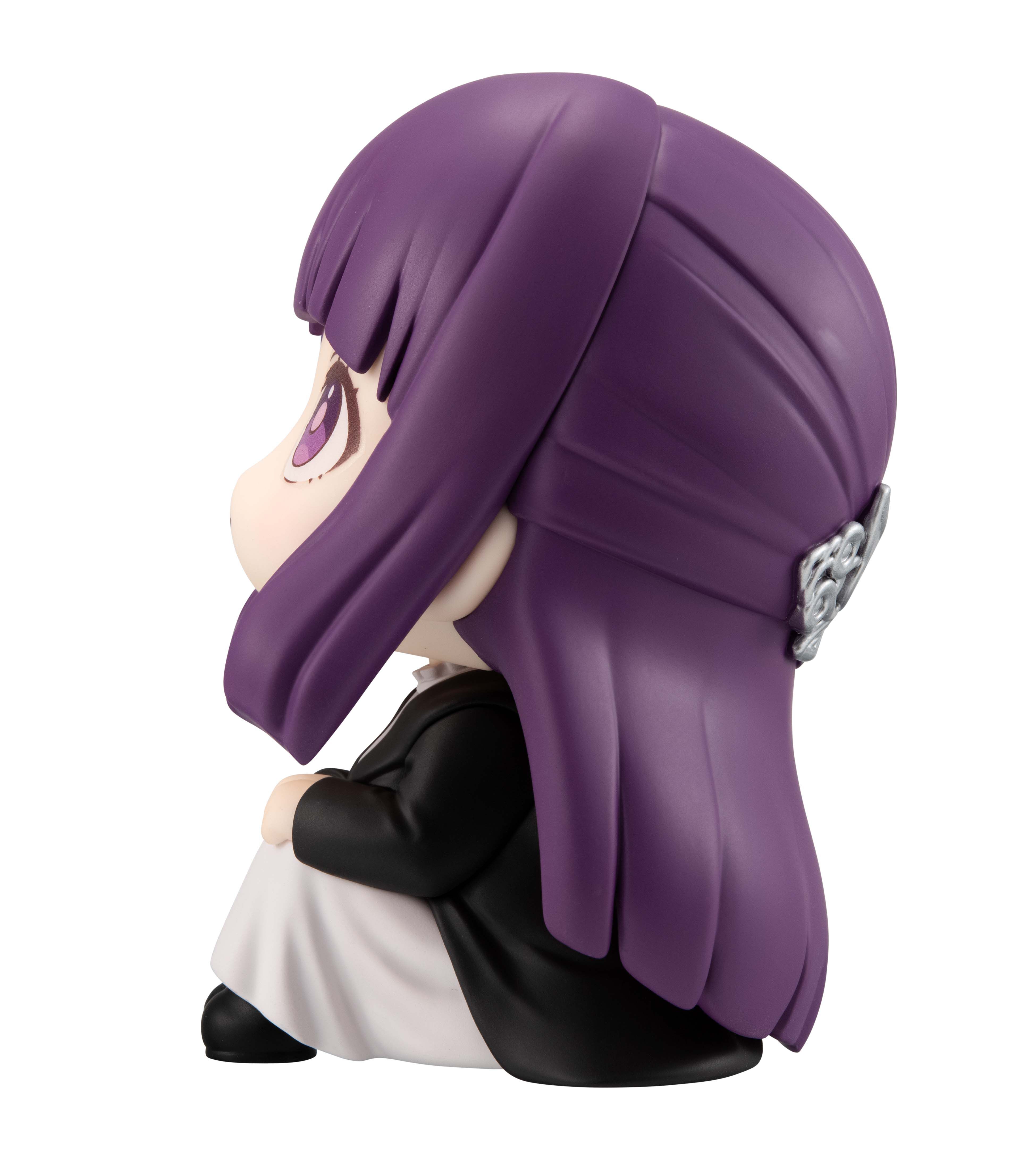 frieren-beyond-journeys-end-fern-look-up-figure image number 4