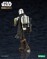 Star Wars The Mandalorian - The Mandalorian & Grogu with Beskar Staff 1/10 Scale ARTFX+ Figure image number 3