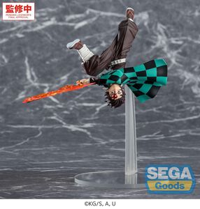 Demon Slayer: Kimetsu no Yaiba - Tanjiro Kamado Luminasta Prize Figure (Hinokami Kagura Setting Sun Transformation Ver.)
