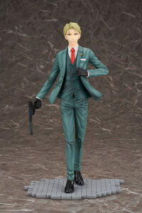Spy x Family - Loid Forger 1/7 Scale Figure (The Forger Family Ver.)