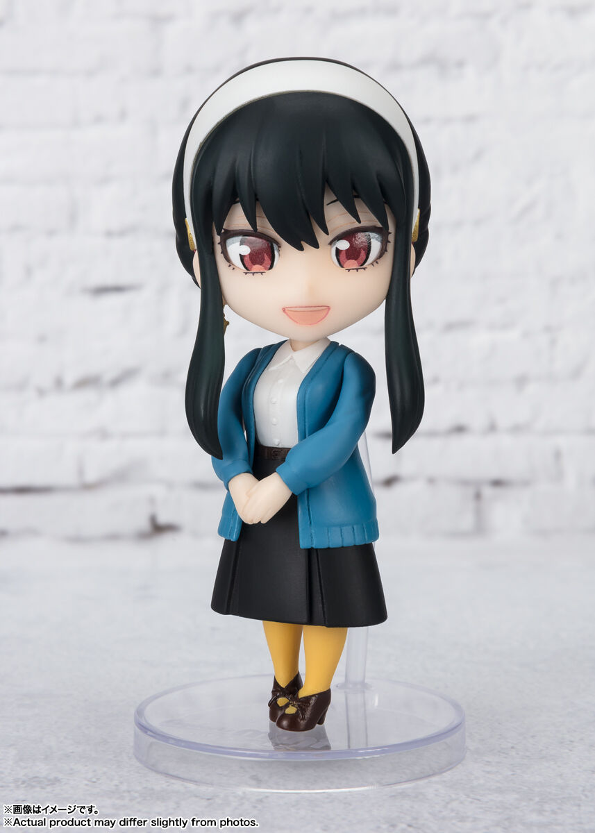 SPY x FAMILY - Yor Forger Figuarts Mini Figure (Casual Outfit Ver.)